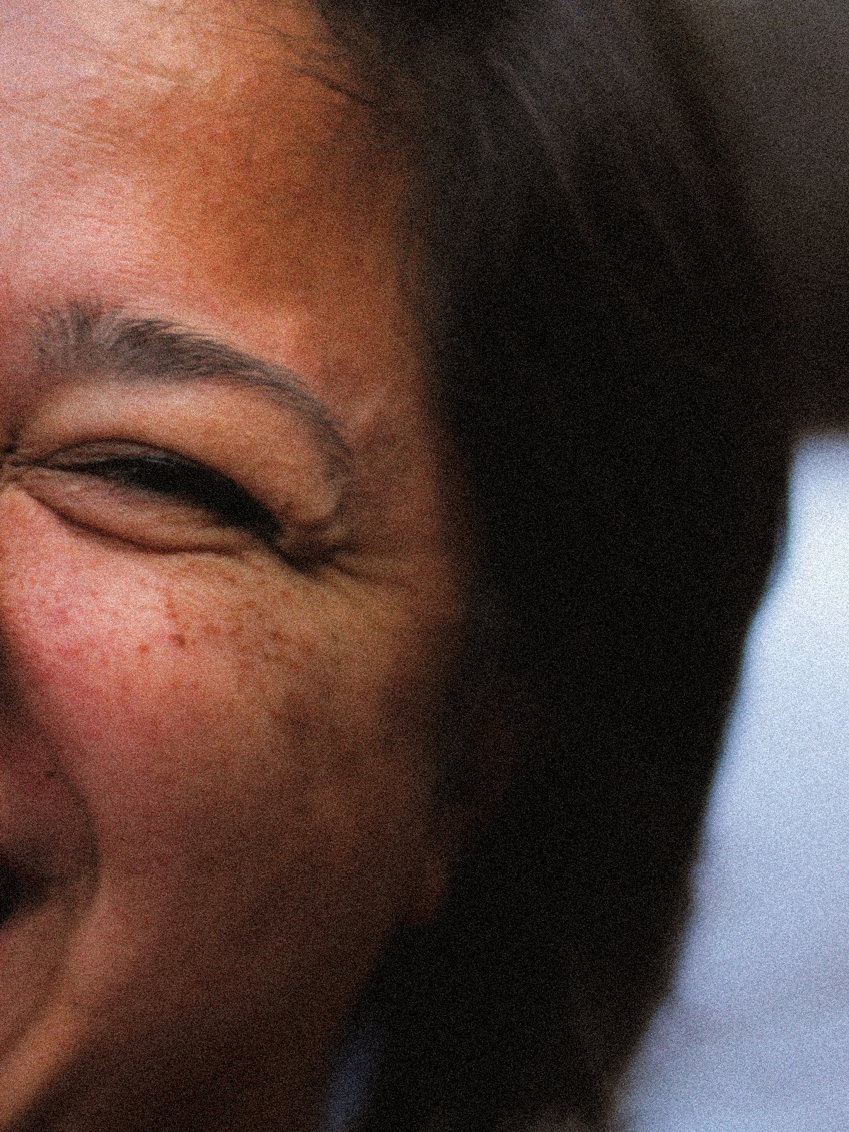 Image contain (à gauche)