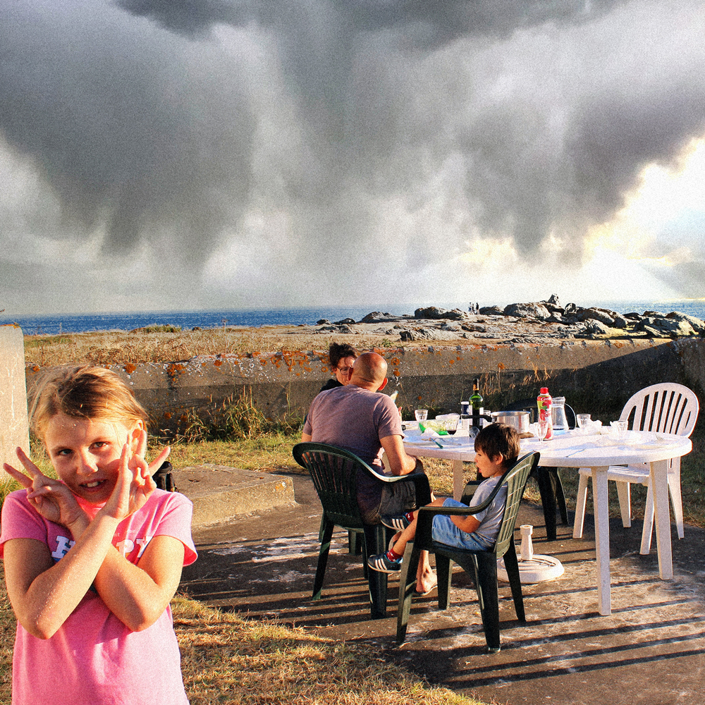 Image contain (à gauche)