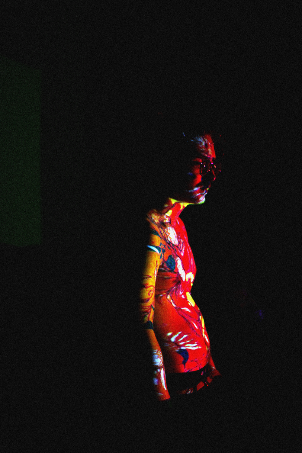 Image contain (à gauche)